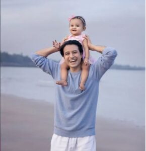 Apurva Agnihotri Biography