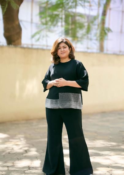 Nidhi Bisht Biography