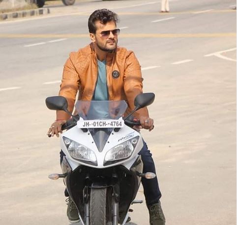 Khesari Lal Yadav Biography