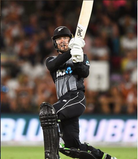 Tom Blundell Biography