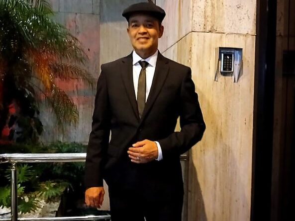 alex bueno Biography