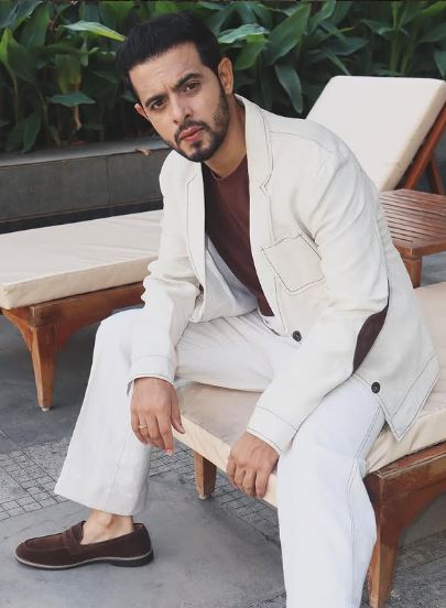 Akash Makhija Biography