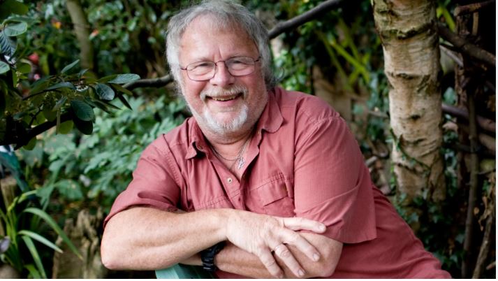 Bill Oddie Biography