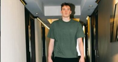 Dalton Knecht Biography