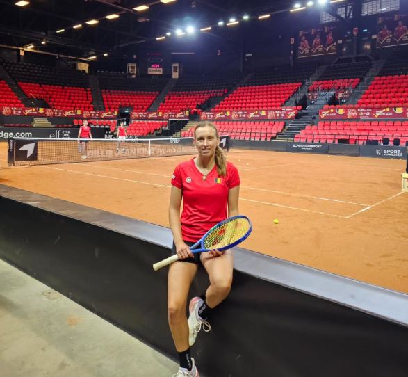 Elise Mertens Biography