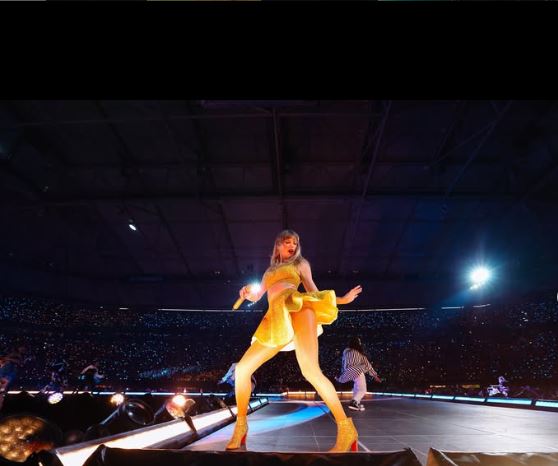 Taylor Swift Biography
