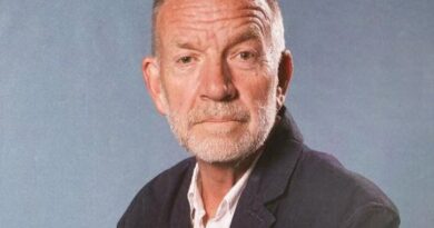 Tom Chadbon Biography