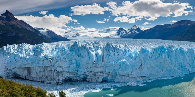 Top 10 places to visit in december and january month in the world