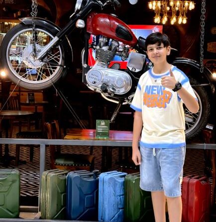 Aayush Kalra Biography