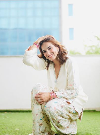 Hashneen Chauhan Biography