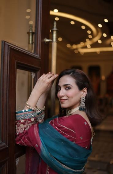 Hashneen Chauhan Biography