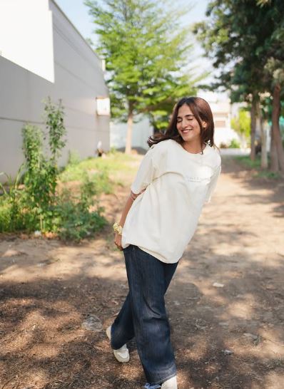 Hashneen Chauhan Biography