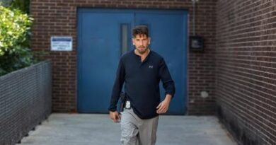 Jon Bernthal Biography