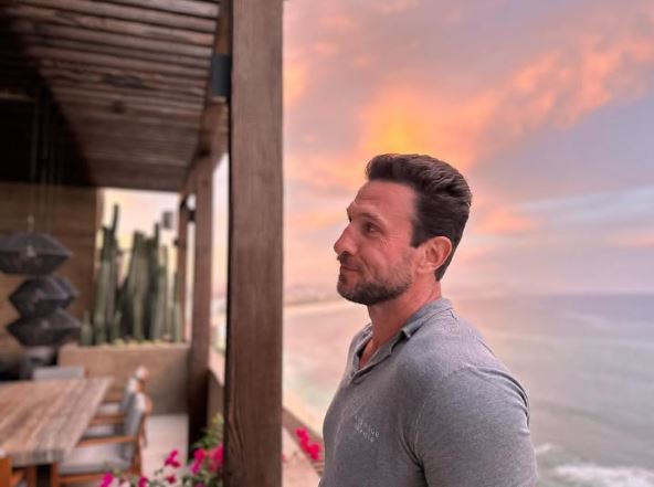 Pablo Schreiber Biography