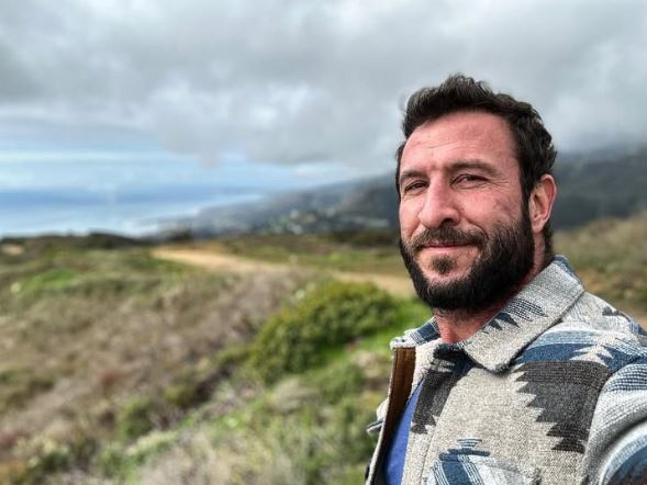 Pablo Schreiber Biography