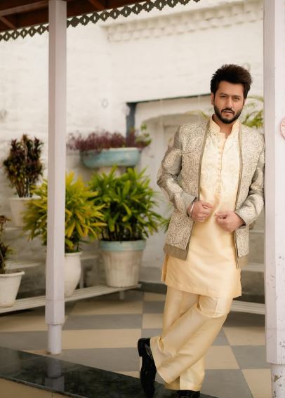 Pukhraj Bhalla Biography