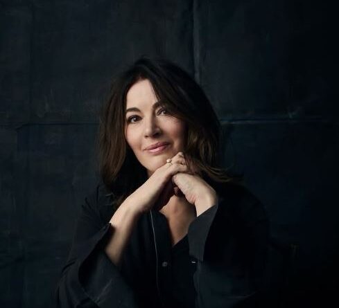 Nigella Lawson Biography